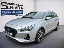 Silber Gebraucht 2018 Hyundai i30 Style Kombi | 14.990 € (Fairer Preis)