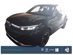 Nightshade blue metallic Gebraucht 2025 VW Tiguan R-line SUV | 44.979 € (Superpreis)