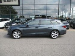 Grau Gebraucht 2024 Seat Leon FR Limousine | 25.990 € (Guter Preis)