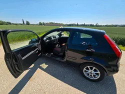 Schwarz Gebraucht 2007 Ford Fiesta Kleinwagen | 2.000 € (Fairer Preis)