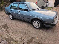 Blau Gebraucht 1991 VW Jetta Limousine | 3.500 €