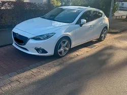 Weiß Gebraucht 2014 Mazda 3 Sports-Line Kombi | 9.800 € (Etwas zu teuer)