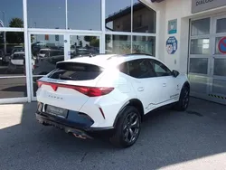 Glacial/nevada weiss metallic Gebraucht 2024 Cupra Formentor SUV | 44.880 €
