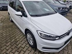 Weiß Gebraucht 2022 VW Touran Comfortline Van / Kleinbus | 18.790 € (Guter Preis)