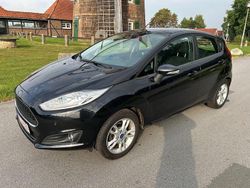 Schwarz Gebraucht 2016 Ford Fiesta Celebration Kleinwagen | 6.800 € (Fairer Preis)