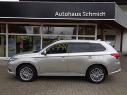 Silber Gebraucht 2020 Mitsubishi Outlander P-HEV Basis SUV | 22.500 € (Fairer Preis)