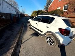 Weiß Gebraucht 2018 Dacia Sandero Prestige Limousine | 8.350 € (Fairer Preis)