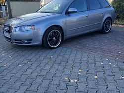 Grau Gebraucht 2005 Audi A4 Kombi | 3.400 € (Fairer Preis)
