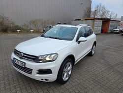 Weiß Gebraucht 2013 VW Touareg Exclusive SUV | 21.900 € (Etwas zu teuer)