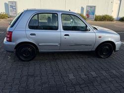 Silber Gebraucht 2002 Nissan Micra Kleinwagen | 1.799 € (Fairer Preis)