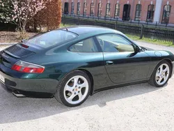 Tannengrünmetallic Gebraucht 1999 Porsche 911 Carrera 4 Coupé | 35.900 € (Fairer Preis)
