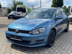 Blau Gebraucht 2013 VW Golf VII Trendline Limousine | 8.990 € (Fairer Preis)