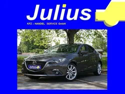 Grau Gebraucht 2016 Mazda 3 Limousine | 10.990 € (Fairer Preis)