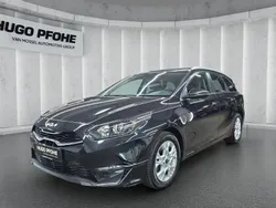 (1k) black pearl m (metallisch schwarz) Gebraucht 2023 Kia Ceed Vision Kombi | 21.450 € (Etwas zu teuer)