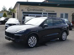 Tiefschwarzmetallic Gebraucht 2017 Porsche Cayenne S Edition SUV | 38.450 € (Fairer Preis)
