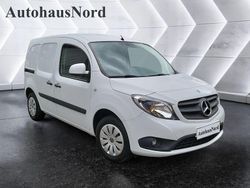 Weiß Gebraucht 2020 Mercedes Citan 109 Van / Kleinbus | 12.900 € (Fairer Preis)