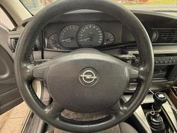 Silber Gebraucht 2003 Opel Omega Selection Kombi | 1.200 € (Fairer Preis)