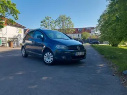 Blau Gebraucht 2009 VW Golf Plus Comfortline Van / Kleinbus | 2.390 € (Guter Preis)