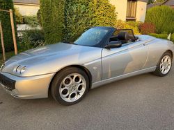 Silber Gebraucht 2004 Alfa Romeo Spider Cabrio | 15.300 €