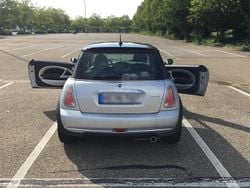 Grau Gebraucht 2006 Mini Cooper Kleinwagen | 3.000 € (Guter Preis)
