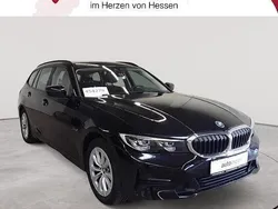 Schwarz Gebraucht 2022 BMW 320e Sport Line Kombi | 23.989 € (Superpreis)