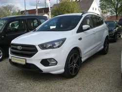 Weiß Gebraucht 2019 Ford Kuga ST-Line SUV | 19.900 € (Guter Preis)