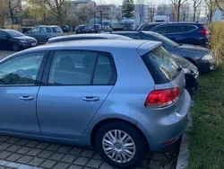 Blau Gebraucht 2009 VW Golf VI Comfortline Kombi | 5.500 € (Etwas zu teuer)