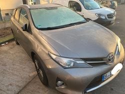 Gold Gebraucht 2015 Toyota Auris Touring Sports Kombi | 10.500 € (Fairer Preis)