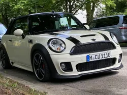 Andere außenfarben Gebraucht 2015 Mini John Cooper Works Kleinwagen | 20.999 € (Fairer Preis)