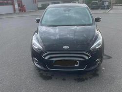 Schwarz Gebraucht 2016 Ford S-MAX S Van / Kleinbus | 12.999 € (Fairer Preis)