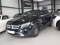 Schwarz Gebraucht 2016 Mercedes GLA220 Exclusive SUV | 21.899 € (Teuer)