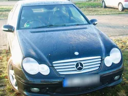 Schwarz Gebraucht 2001 Mercedes C230 Coupé | 1.150 €
