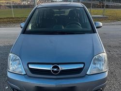 Grau Gebraucht 2007 Opel Meriva Van / Kleinbus | 499 € (Superpreis)