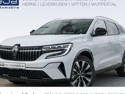 Perlmuttweiß (weiß) Gebraucht 2024 Renault Espace Techno Van / Kleinbus | 38.444 € (Guter Preis)