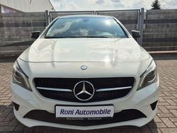 Weiß Gebraucht 2015 Mercedes CLA220 Shooting Brake Kombi | 15.390 € (Fairer Preis)