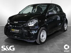 Karosserie in black Gebraucht 2020 Smart ForFour Electric Drive Limousine | 10.890 € (Etwas zu teuer)