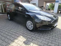 Iridiumschwarz metallic Gebraucht 2018 Ford Focus Trend Kombi | 9.700 € (Teuer)