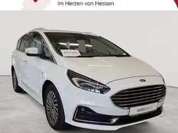 Frostweiß Gebraucht 2022 Ford S-MAX Titanium Van / Kleinbus | 18.790 € (Superpreis)