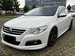 Weiß Gebraucht 2011 VW Passat R-line Coupé | 8.600 €