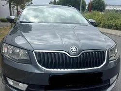 Grau Gebraucht 2016 Skoda Octavia LAURIN & KLEMENT Kombi | 8.750 € (Superpreis)