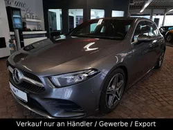 Grau Gebraucht 2019 Mercedes A180 AMG line Limousine | 21.600 € (Superpreis)