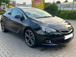 Schwarz Gebraucht 2014 Opel Astra GTC Coupé | 4.750 € (Superpreis)