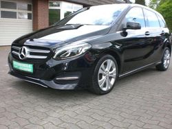 Kosmosschwarz Gebraucht 2015 Mercedes B200 Urban Van / Kleinbus | 16.250 € (Fairer Preis)