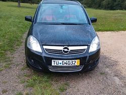 Schwarz Gebraucht 2011 Opel Zafira Van / Kleinbus | 3.500 € (Guter Preis)