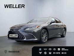 Grau Gebraucht 2024 Lexus ES300H Executive Line Limousine | 41.990 € (Guter Preis)