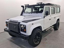 Fuji white Gebraucht 2011 Land Rover Defender S SUV | 47.990 €