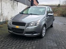 Grau Gebraucht 2010 Chevrolet Aveo Limousine | 2.100 € (Fairer Preis)