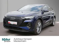 Navarrablau metallic Gebraucht 2022 Audi Q4 Sportback e-tron Ambiente SUV | 35.950 € (Fairer Preis)