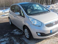 Silber Gebraucht 2011 Kia Venga Spirit Kleinwagen | 5.000 € (Guter Preis)