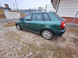 Grün Gebraucht 2001 Audi A3 Limousine | 700 € (Superpreis)